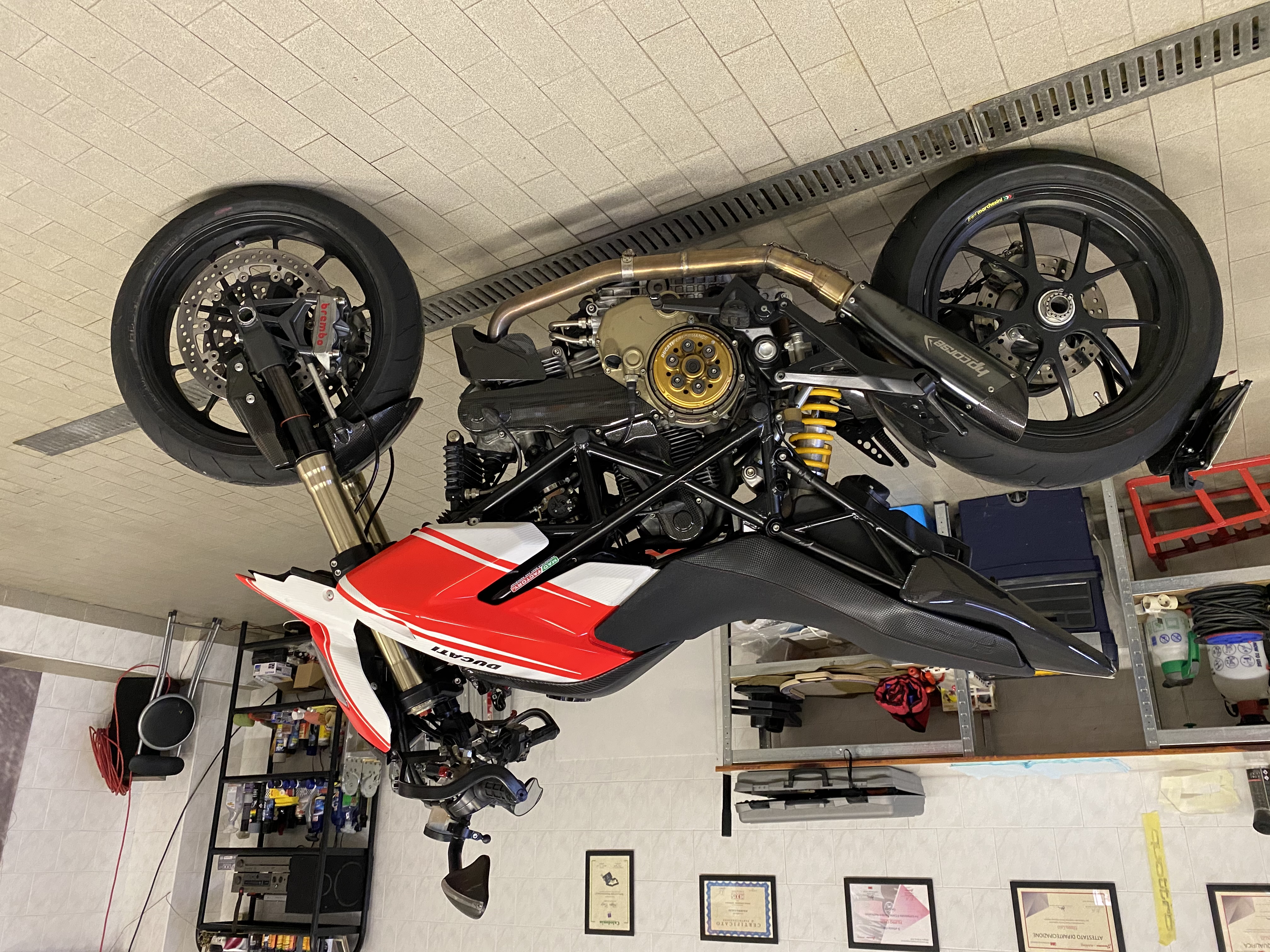Ypermotard ducati
