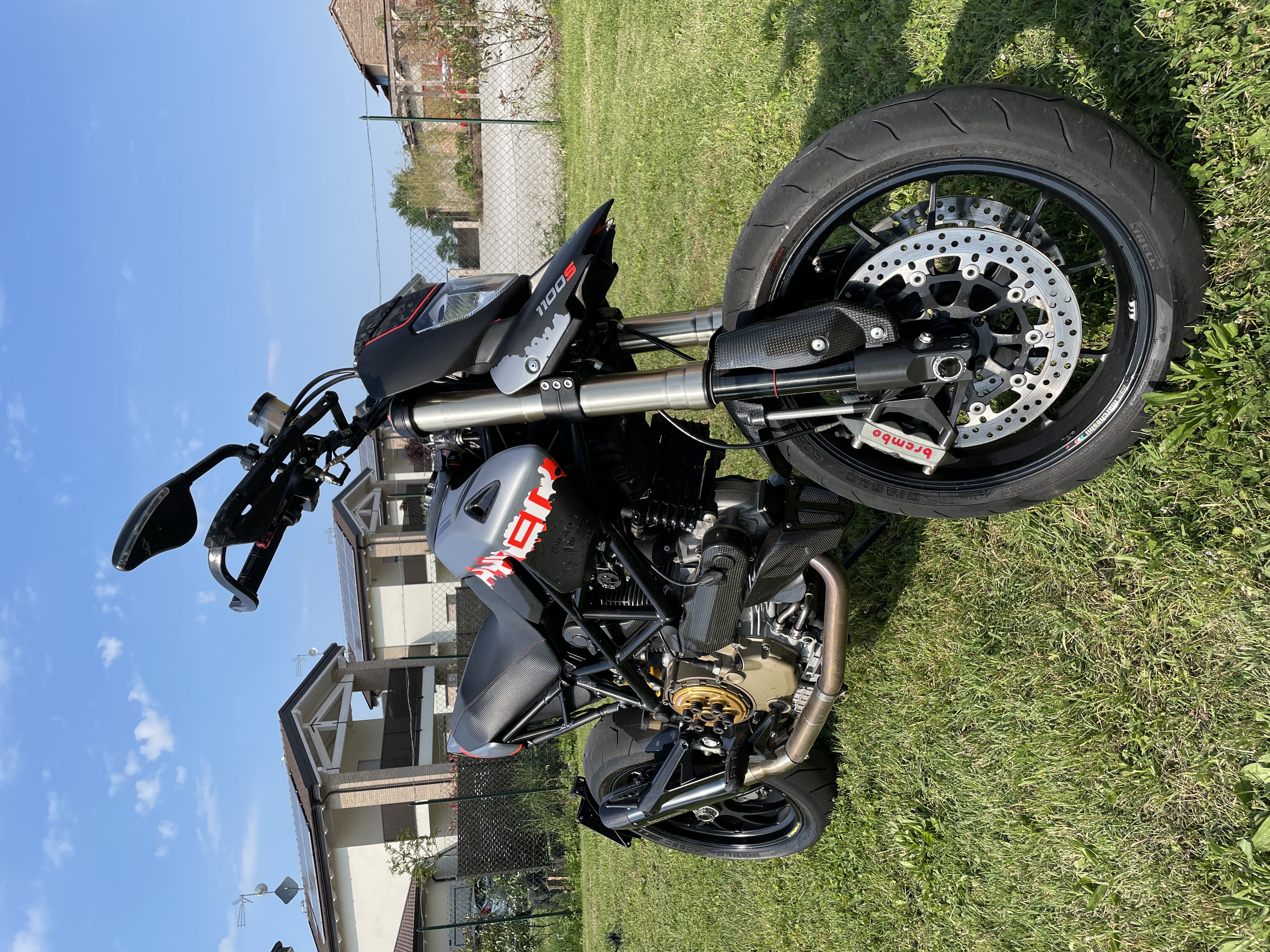 Ypermotard ducati